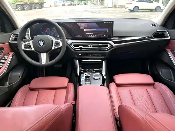 BMW i3 2024