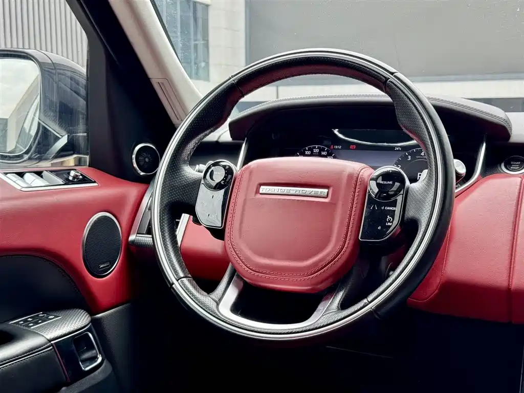 Land Rover Sport 2018 — фото 18