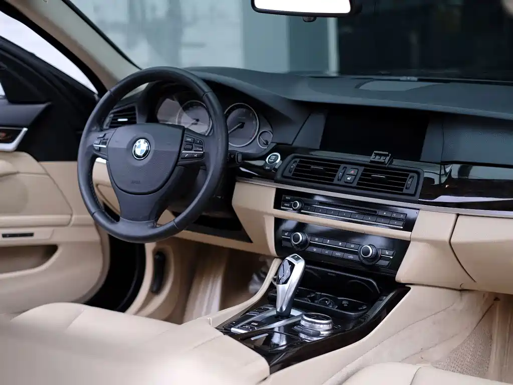 BMW 5 Series 2013 — фото 51