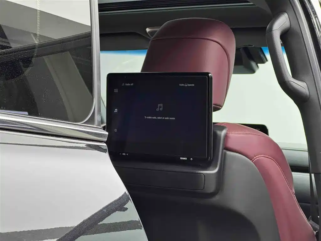 Lexus LX 2023 — фото 11