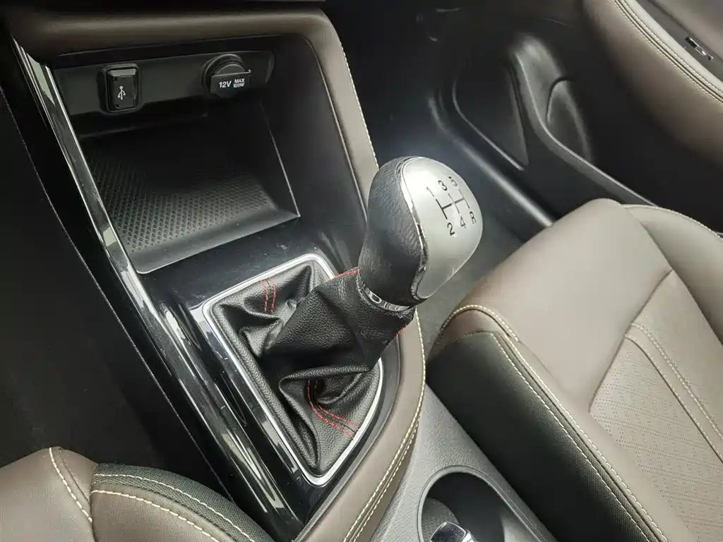 Changan Eado DT 2018 — фото 13
