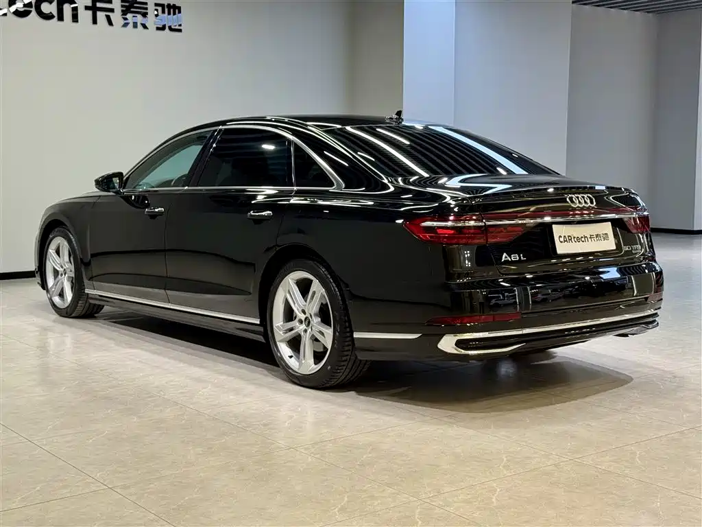 Audi A8 2023