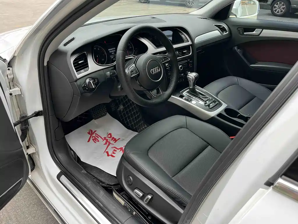 Audi A4L 2016