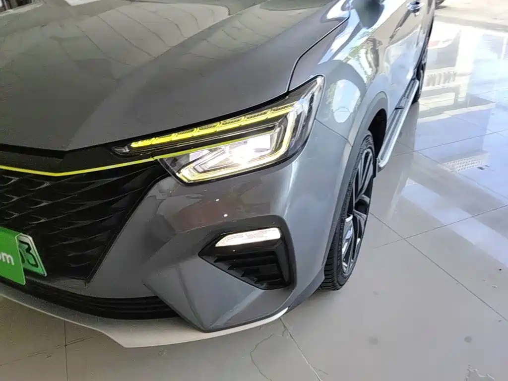Roewe RX5 New Energy 2021 — фото 24