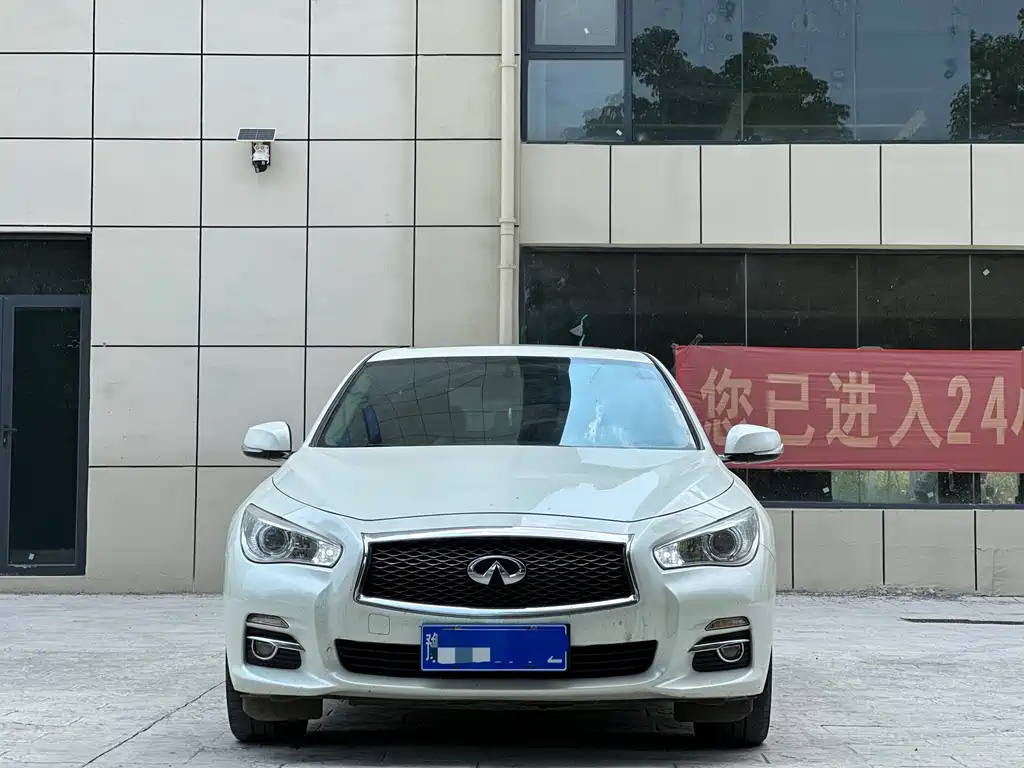 Infiniti Q50L 2017 — фото 2