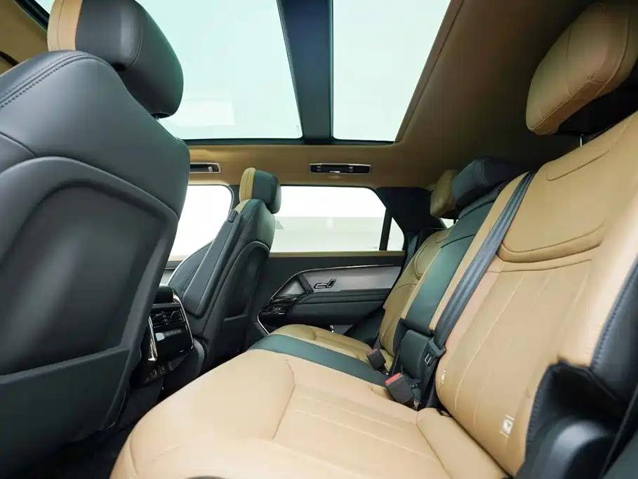 Land Rover Range Rover Sport 2024 — фото 21