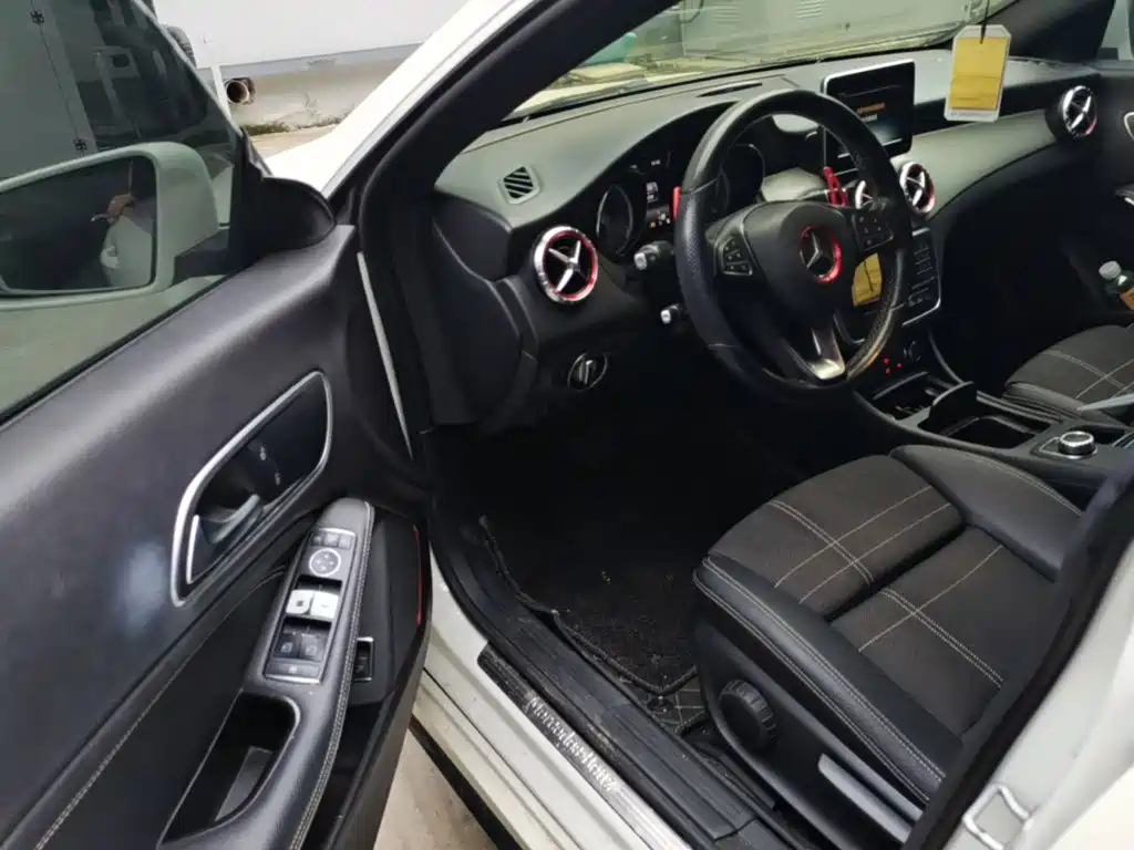 Mercedes-Benz CLA 2016 — фото 23