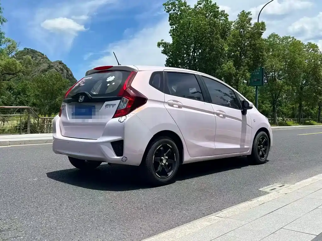 Honda Fit 2017 — фото 9