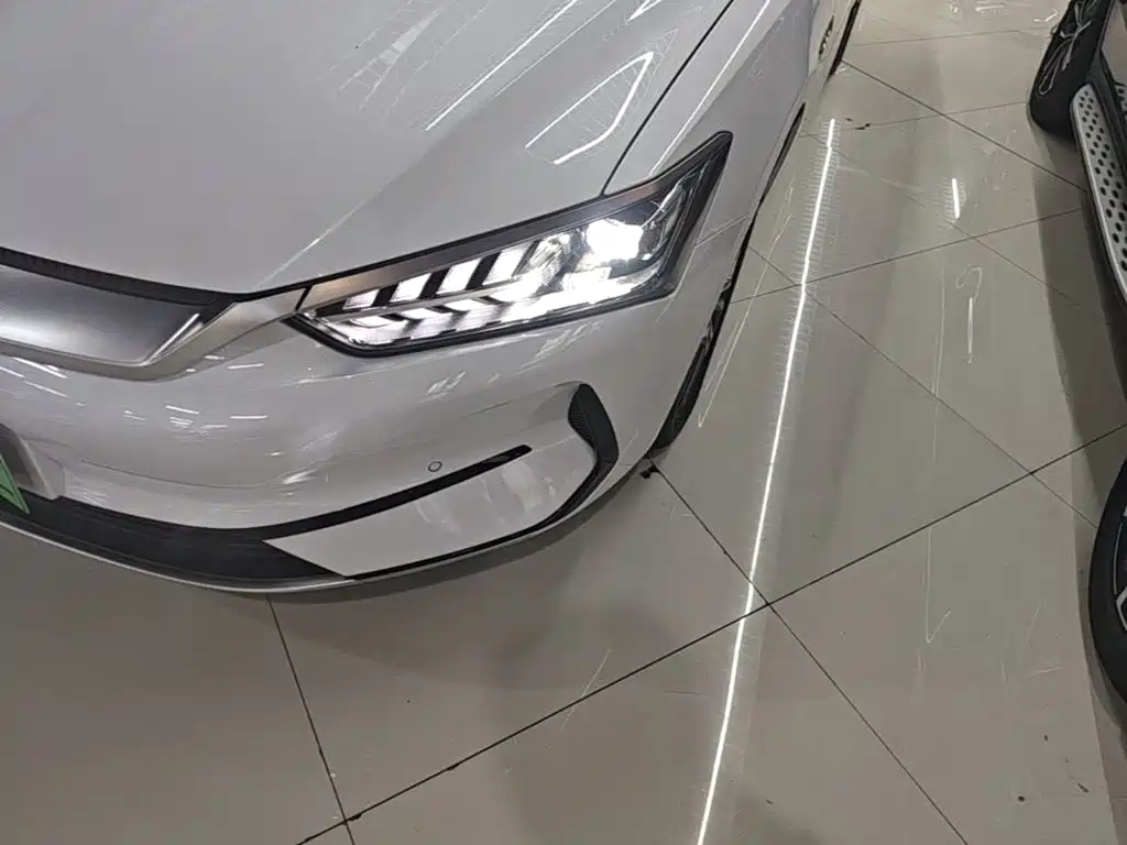 BYD Qin PLUS 2025 — фото 24