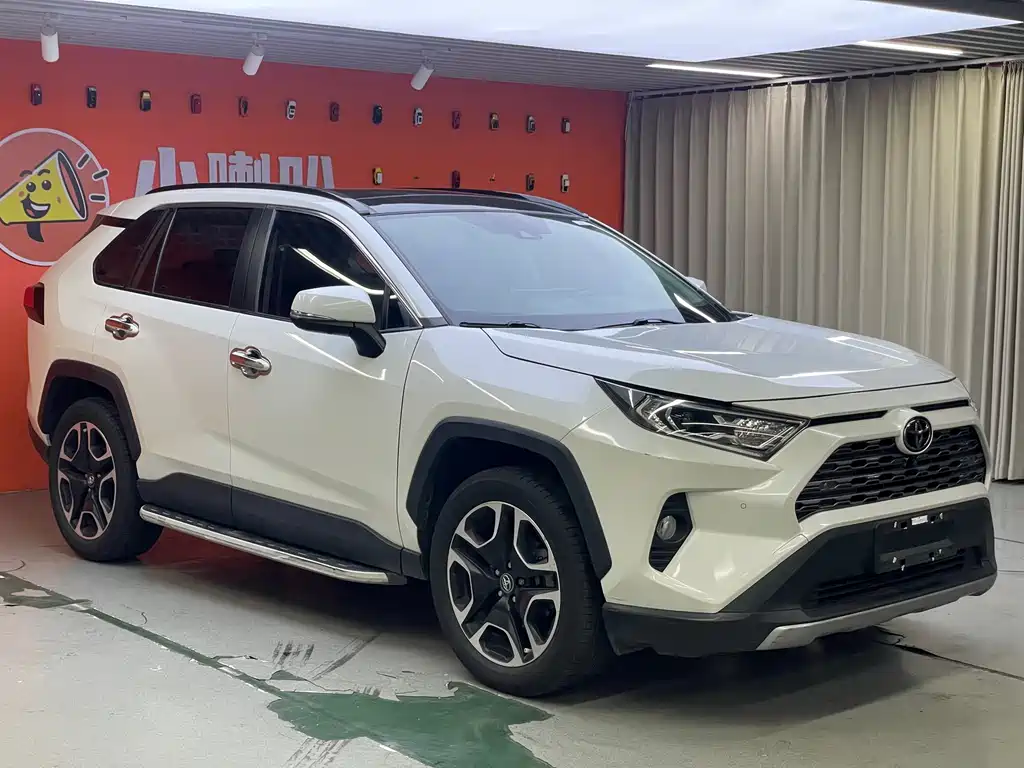 Toyota RAV4 2021