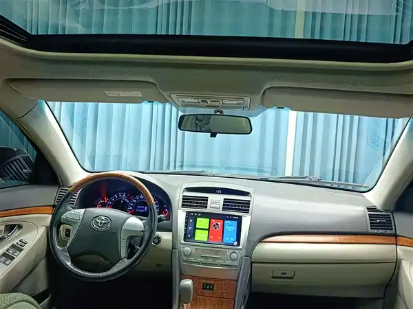 Toyota Camry 2010
