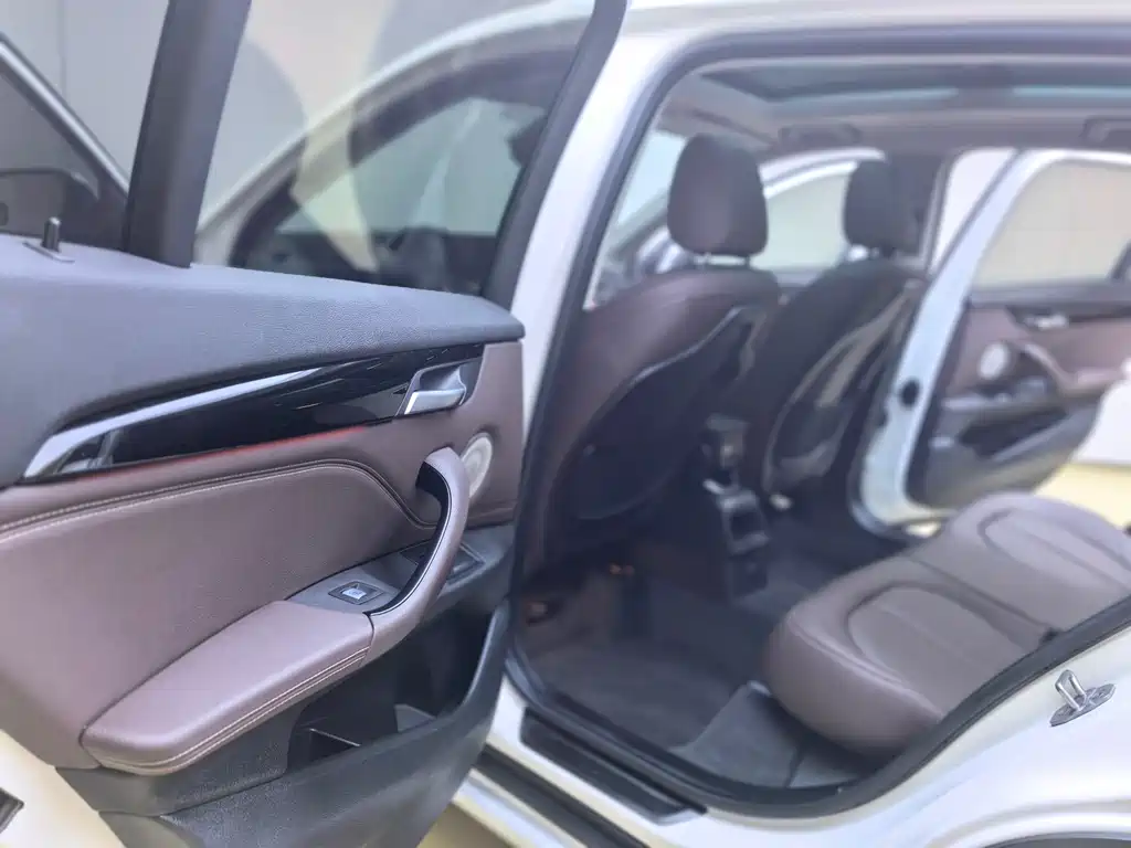 BMW X1 2022 — фото 11
