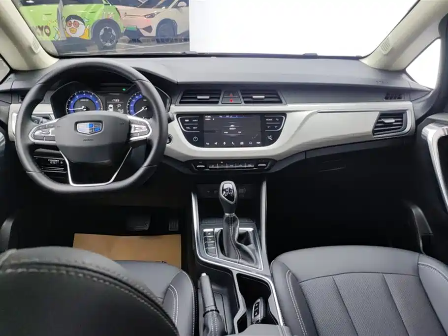 Geely Vision X3 2021 — фото 12