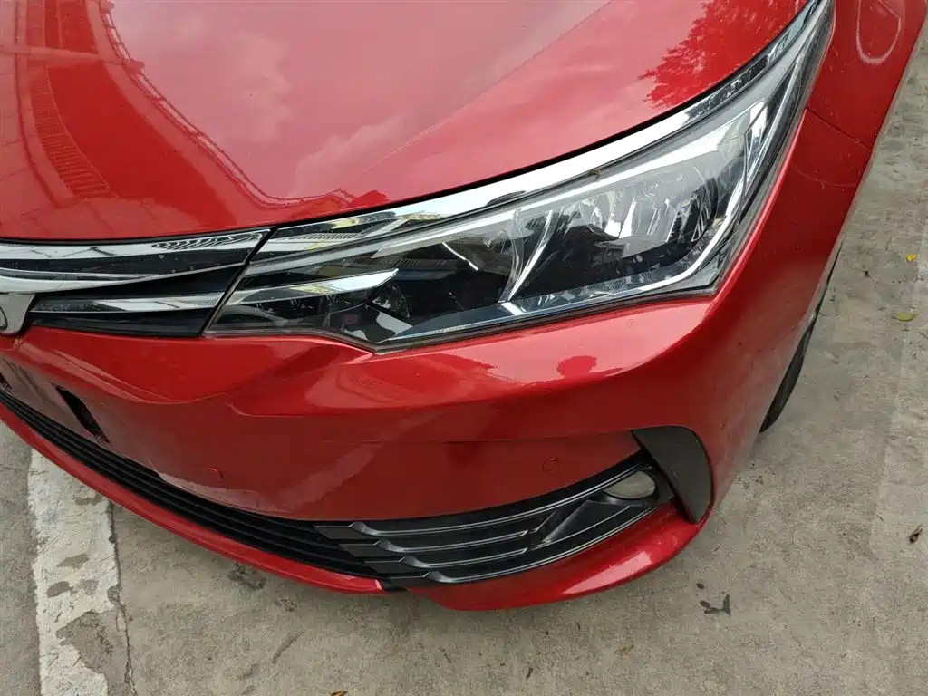 Toyota Corolla 2017 — фото 18