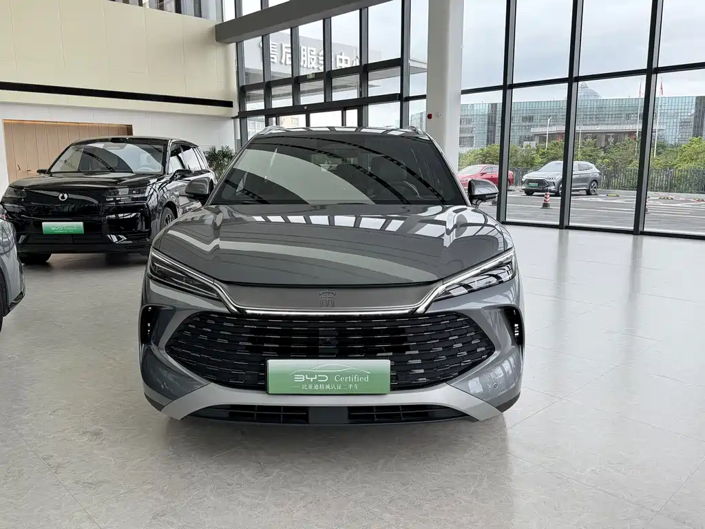 BYD L DM-i 2026 — фото 6