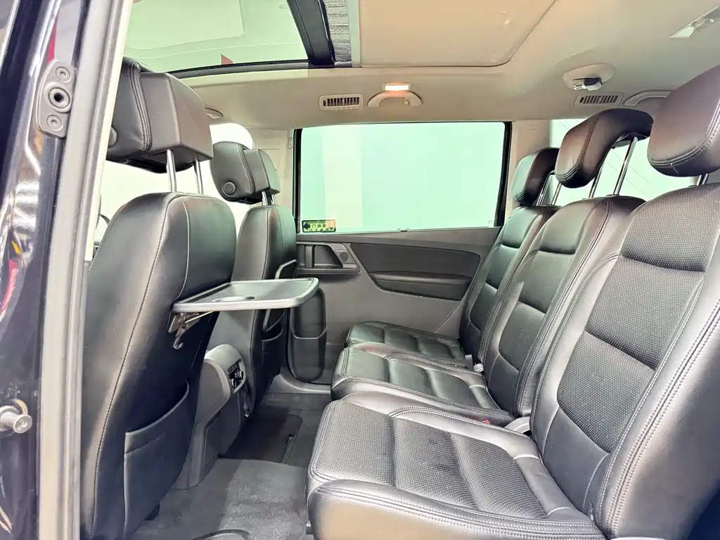 Volkswagen Sharan 2018 — фото 17