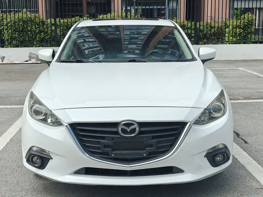 Mazda 3 Axela 2015 — фото 2