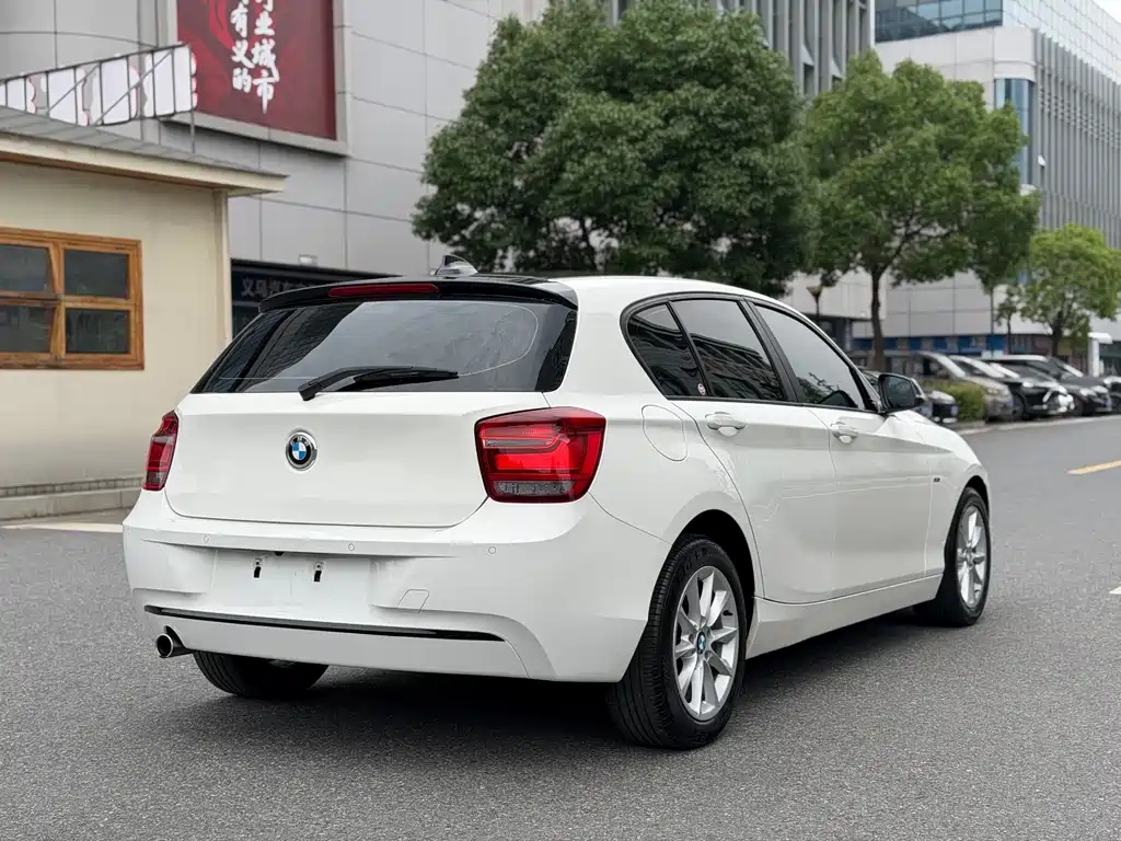 BMW 1 Series 2013 — фото 9