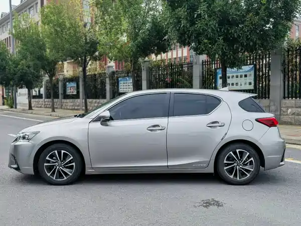 Lexus CT 2020