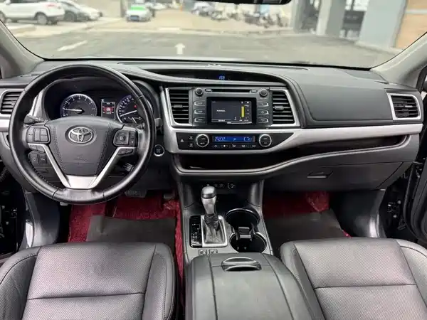 Toyota Highlander 2019