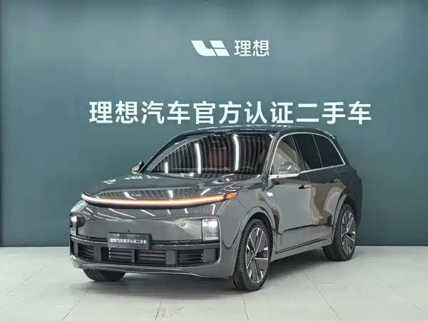 Li Auto L8 2025
