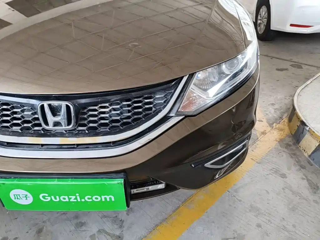 Honda Jade 2016 — фото 18