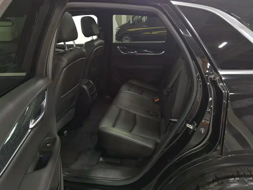 Cadillac XT5 2022 — фото 15