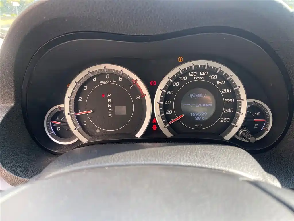 Honda Spirior 2010 — фото 11
