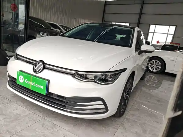 Volkswagen Golf 2021