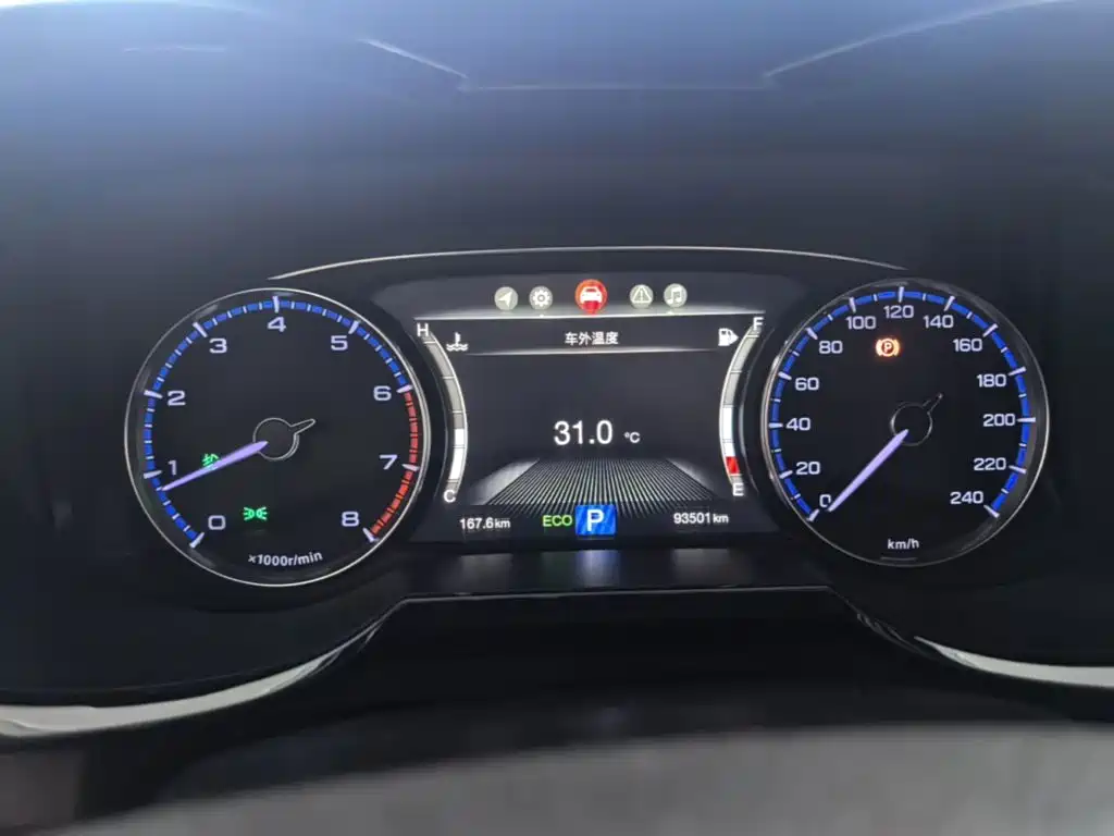 GAC Motor Trumpchi GS8 2017 — фото 12