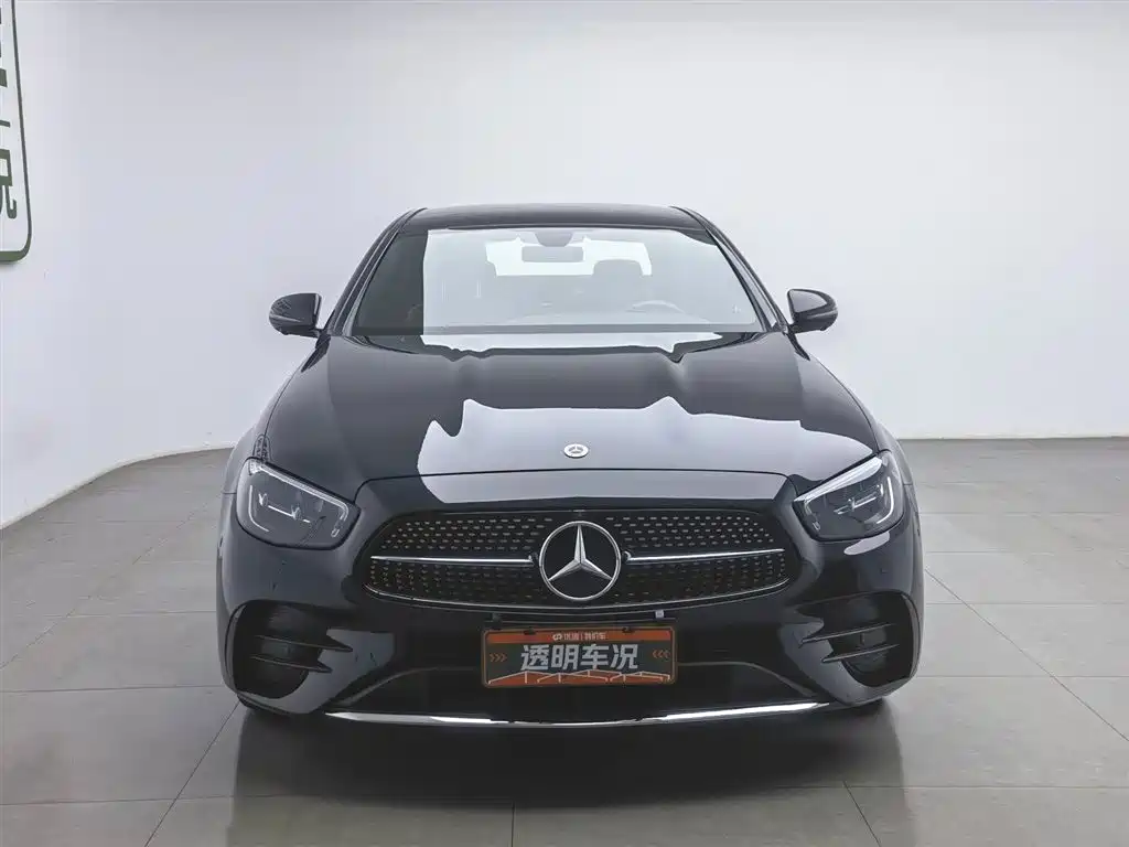 Mercedes-Benz E-Class 2023 — фото 3