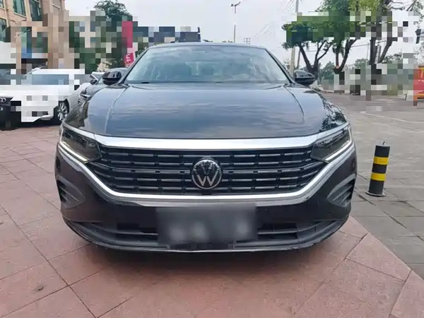 Volkswagen Passat 2024