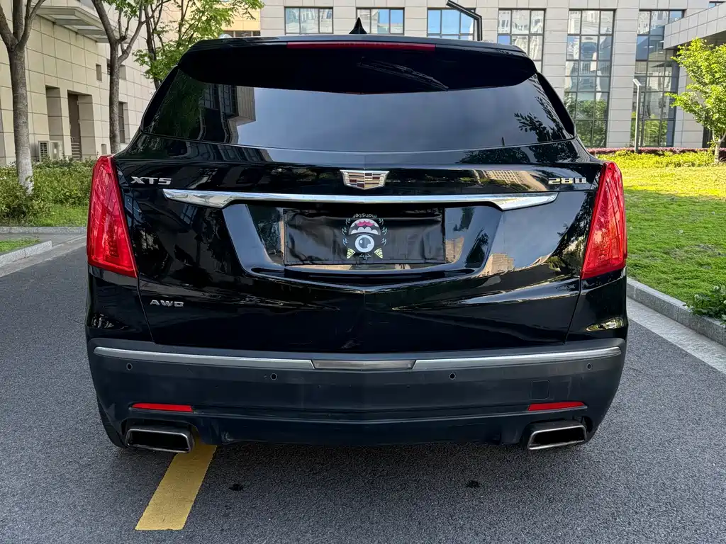Cadillac XT5 2018 — фото 15