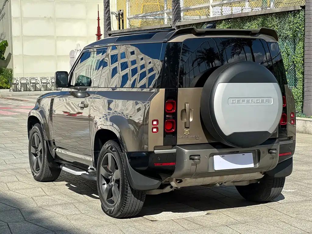 Land Rover Defender 2022 — фото 4