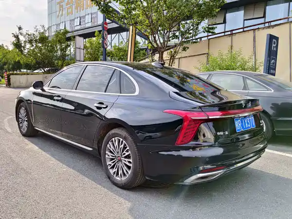 Hongqi H5 2023