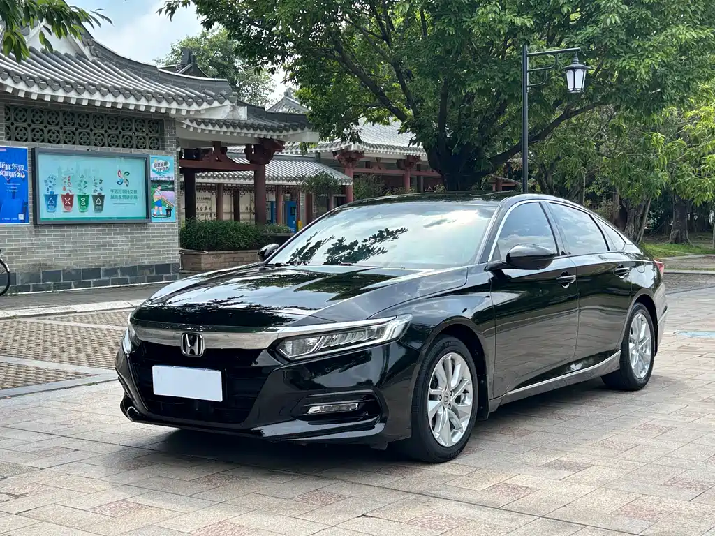 Honda Accord 2019 — фото 1