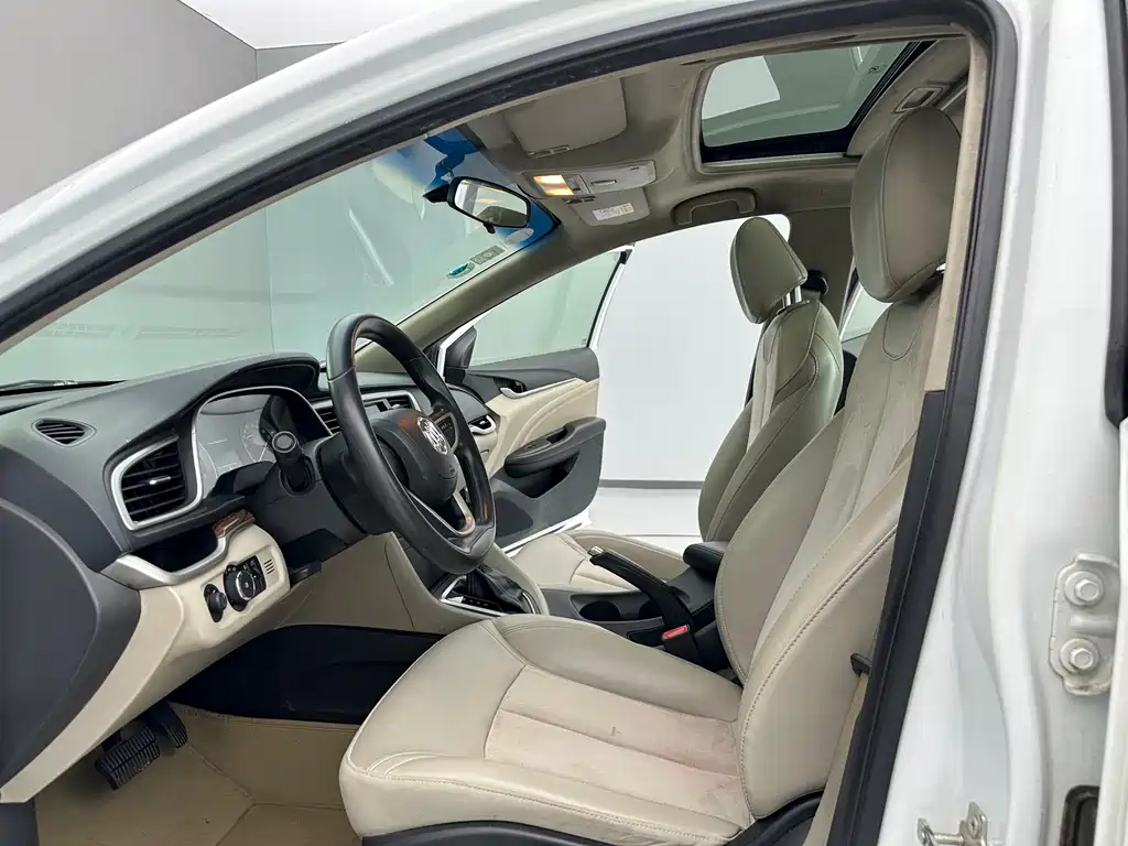 Buick Excelle GT 2015 — фото 4
