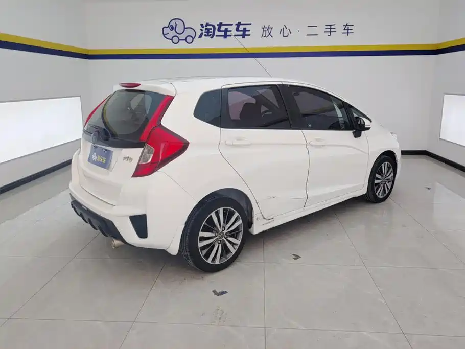 Honda Fit 2015 — фото 3