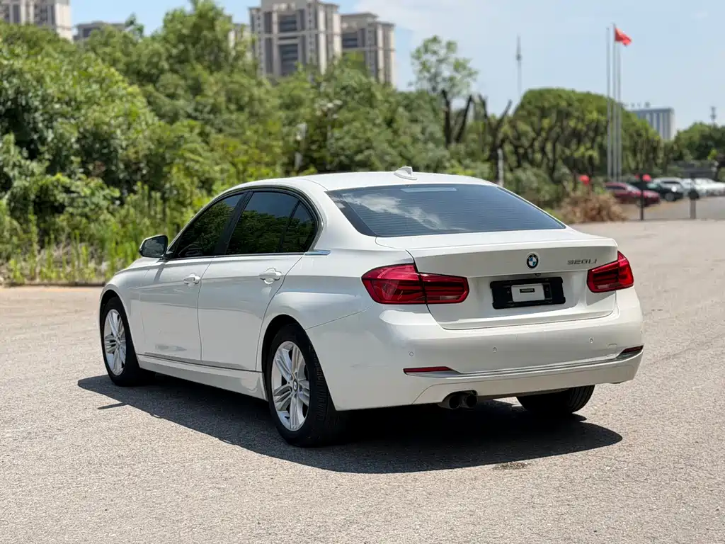 BMW 3 Series 2017