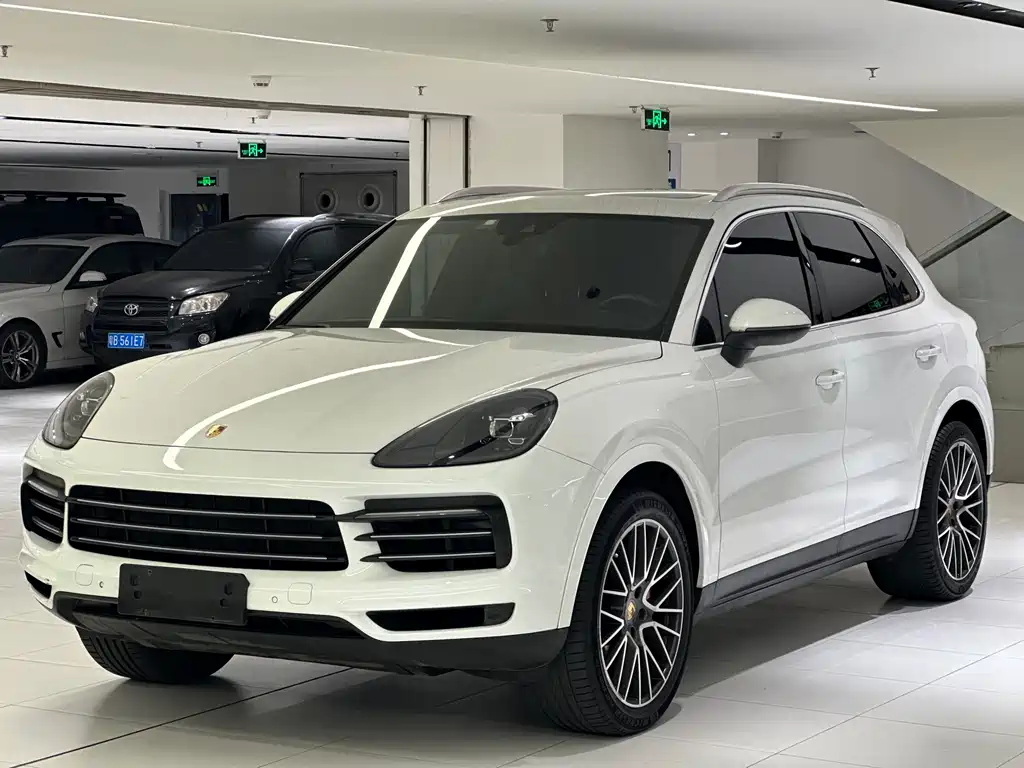 Porsche Cayenne 2018 — фото 1