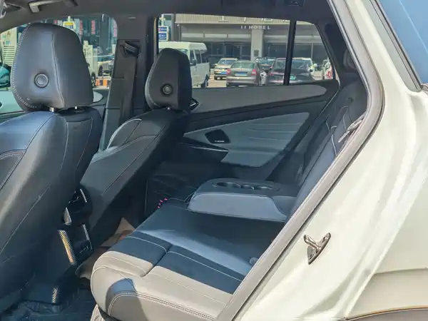Volkswagen ID.4 X 2024
