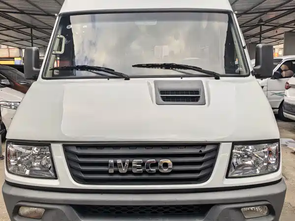 Iveco Proud 2023