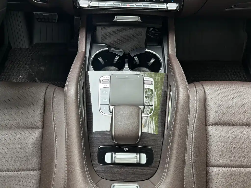 Mercedes-Benz GLE 2020 — фото 16