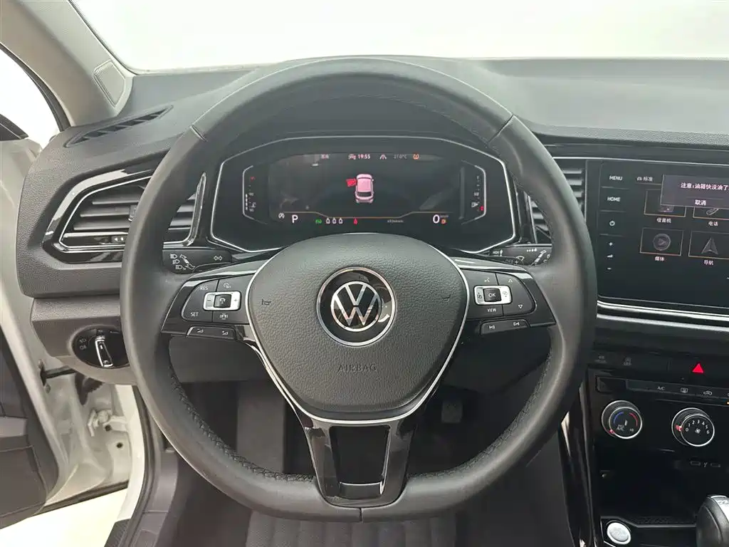 Volkswagen T-Roc 2022 — фото 20