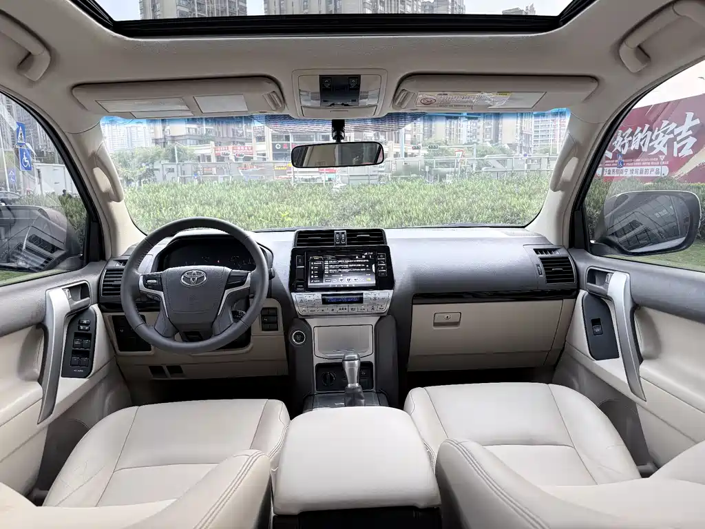 Toyota Prado 2019 — фото 9