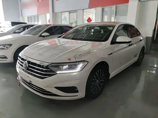 Volkswagen Sagitar 2021