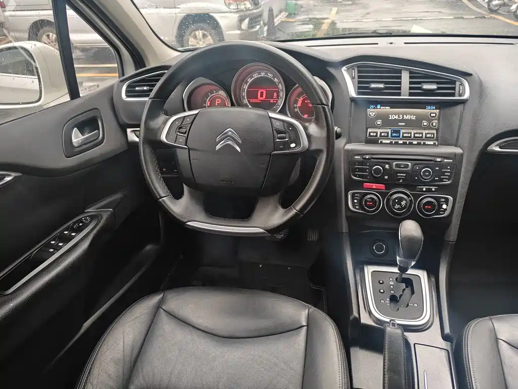 Citroën C4L 2014 — фото 10