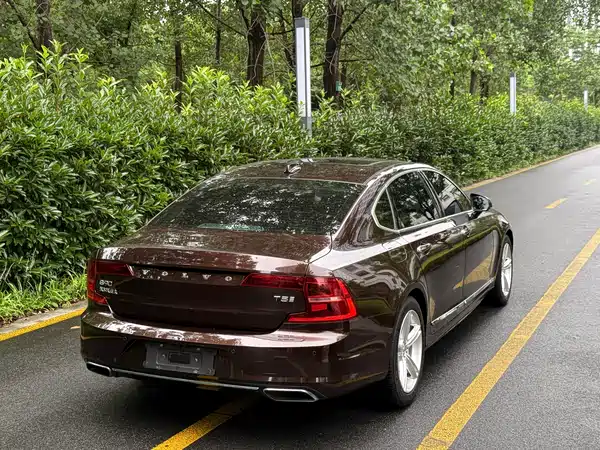 Volvo S90 2018