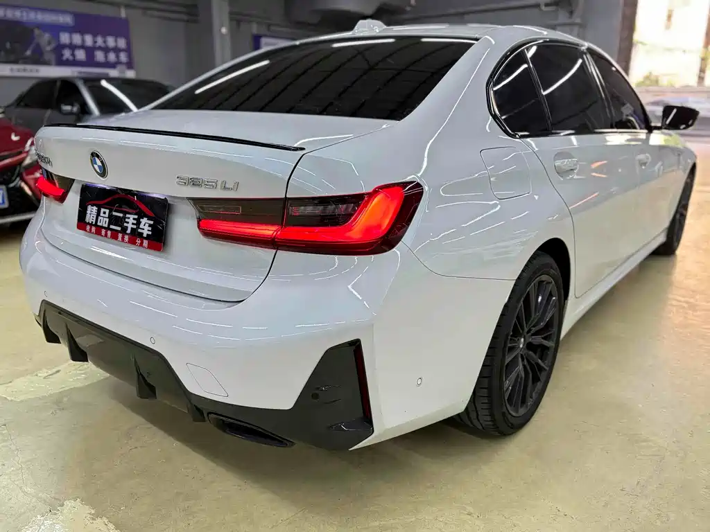 BMW 3 Series 2023 — фото 12