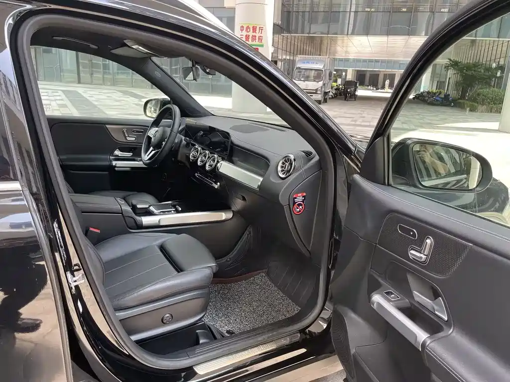 Mercedes-Benz GLB 2020 — фото 14